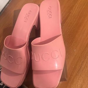 Gucci sandals